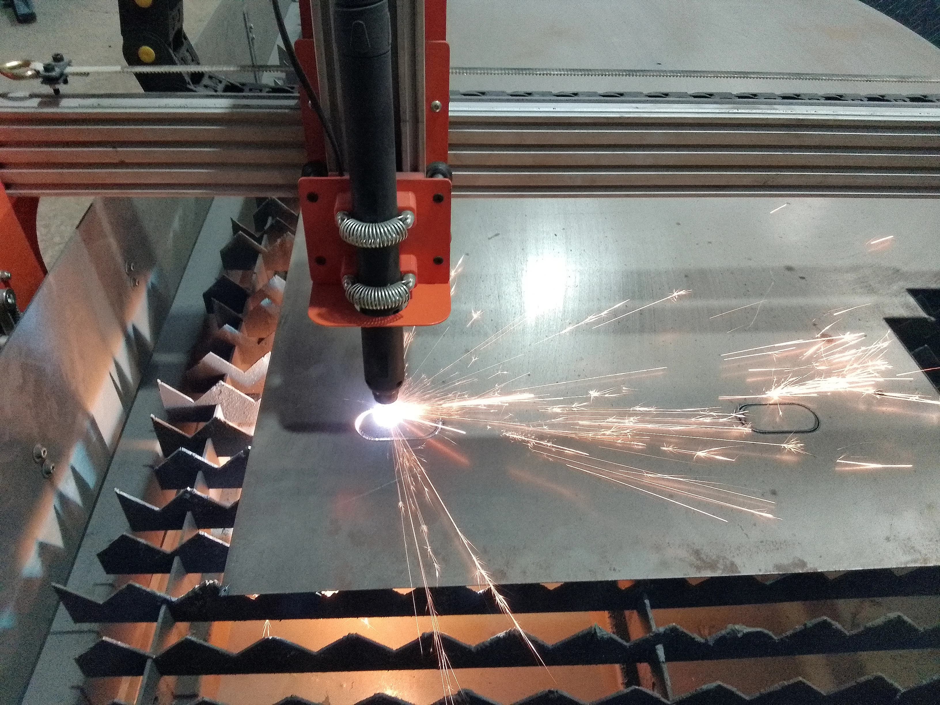 Точное производство изделий из листового металла